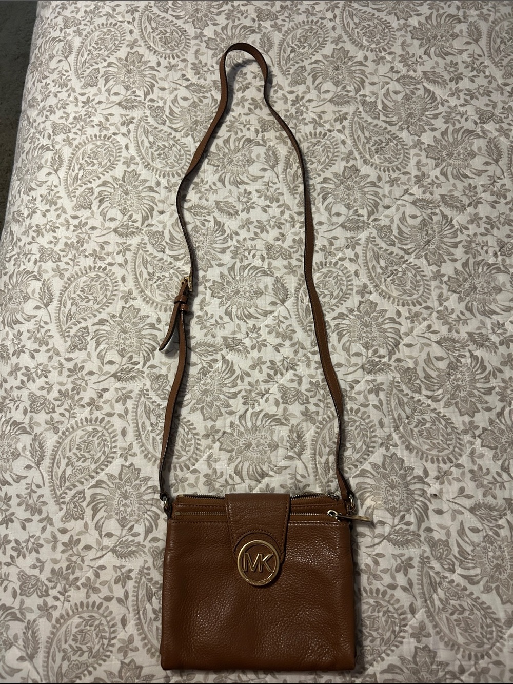 Michael Kors Tan Pebbled Leather Crossbody Bag with Gold Logo